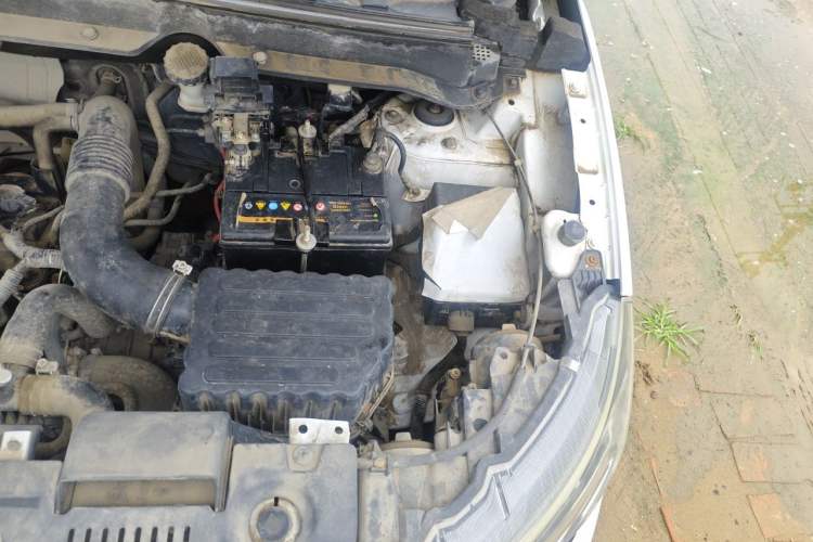Used Soueast DX3 2018 1.5T CVT Luxury Model Engine Bay Left