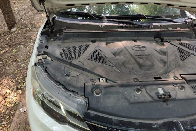 Used Soueast DX3 2018 1.5L Manual Luxury Model Engine Bay Right