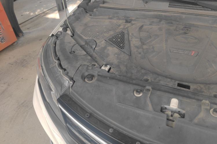 Used Soueast DX3 2018 1.5T CVT Luxury Model Engine Bay Right