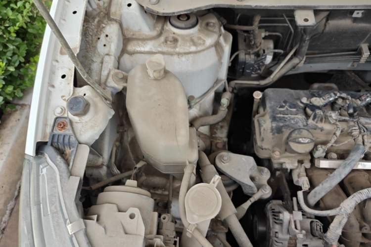 Used Soueast DX3 2018 1.5L Manual Luxury Model Engine Bay Right