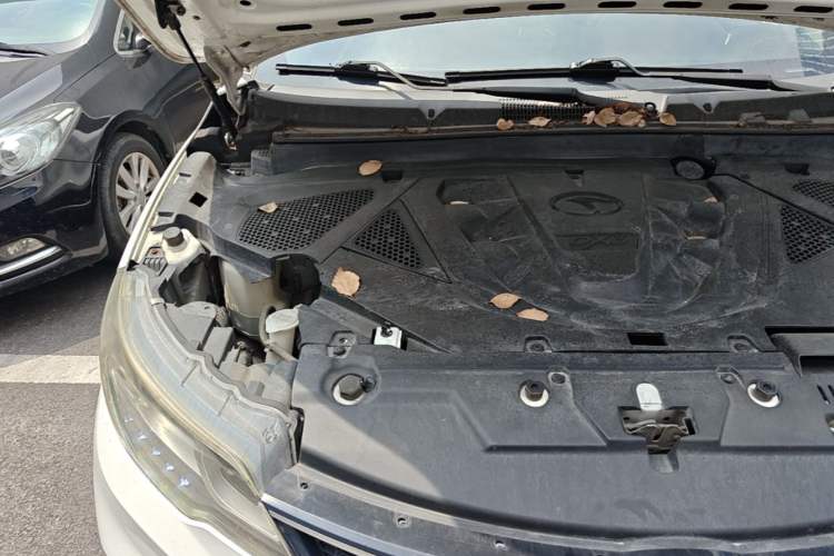 Used Soueast DX3 2018 1.5L Manual Luxury Model Engine Bay Right