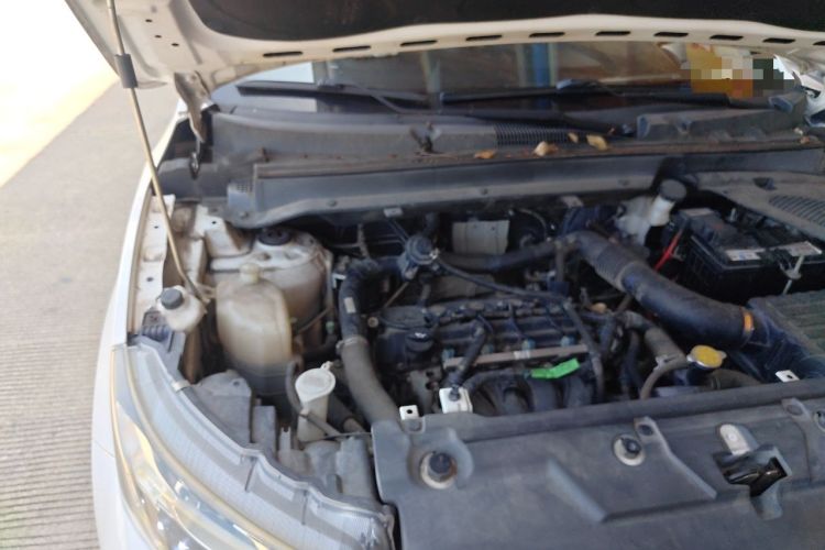 Used Soueast DX3 2018 1.5T CVT Luxury Model Engine Bay Right