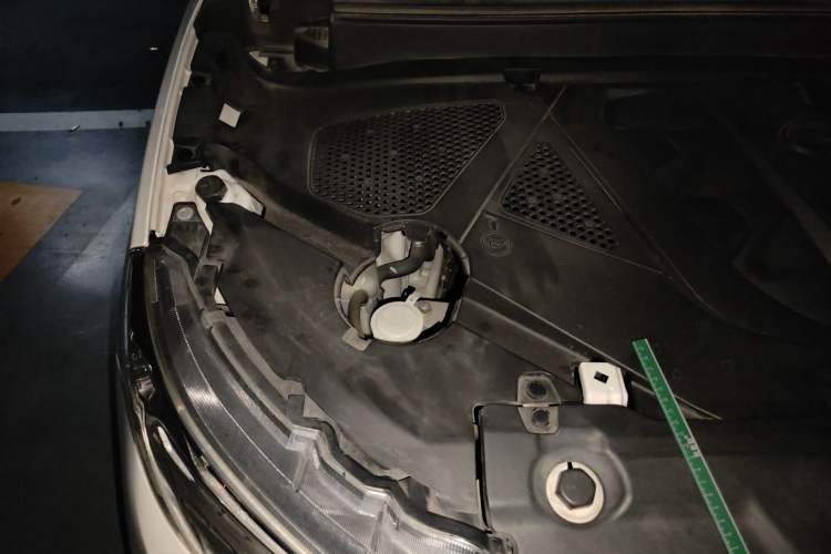 Used Soueast DX3 2018 1.5L Manual Flagship Edition Engine Bay Right