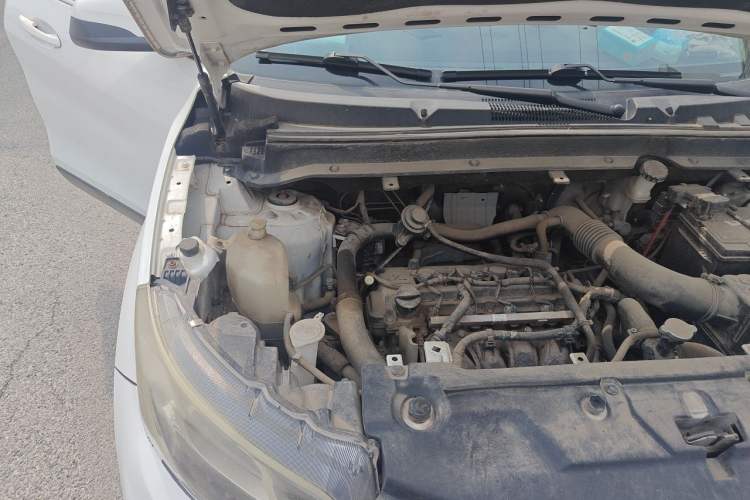 Used Soueast DX3 2018 1.5T CVT Luxury Model Engine Bay Right