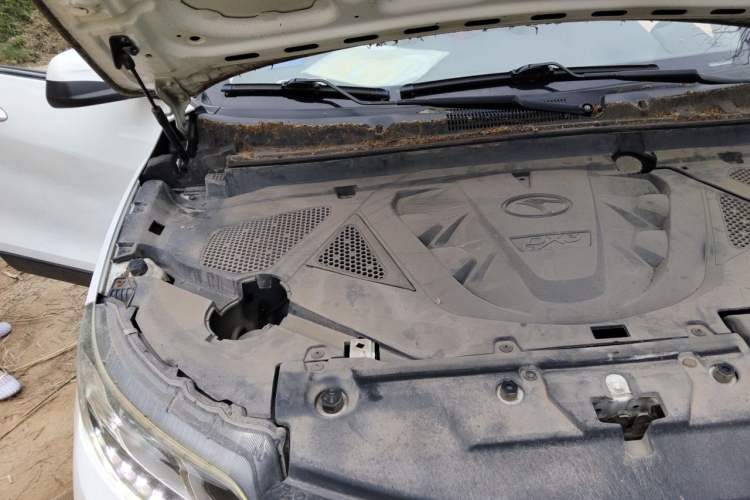Used Soueast DX3 2018 1.5L Manual Luxury Model Engine Bay Right