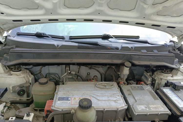 Used Soueast DX3 2018 EV400 Flagship Edition Engine Bay