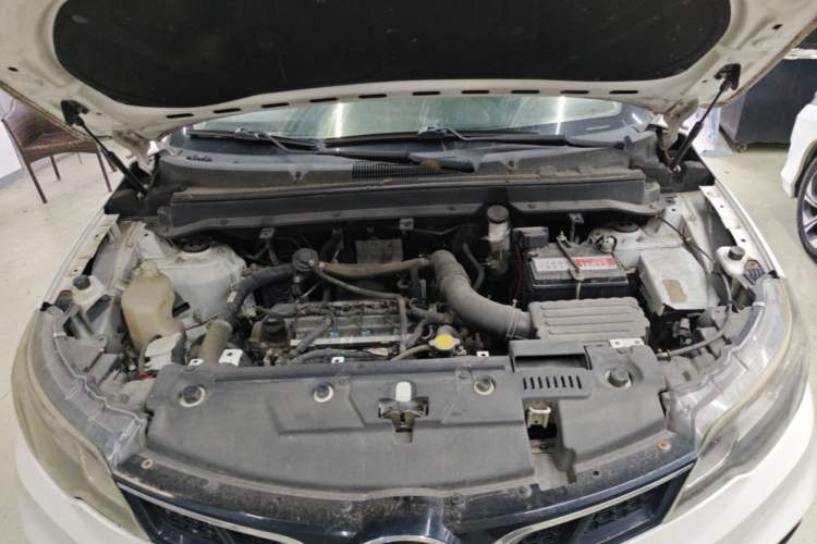 Used Soueast DX3 2018 1.5T CVT Luxury Model Engine Bay