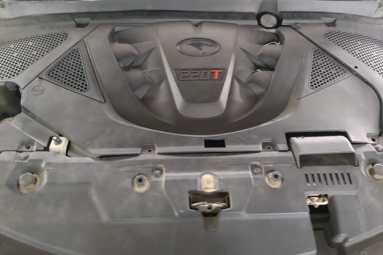 Used Soueast DX3 2018 1.5T CVT Luxury Model Engine Bay