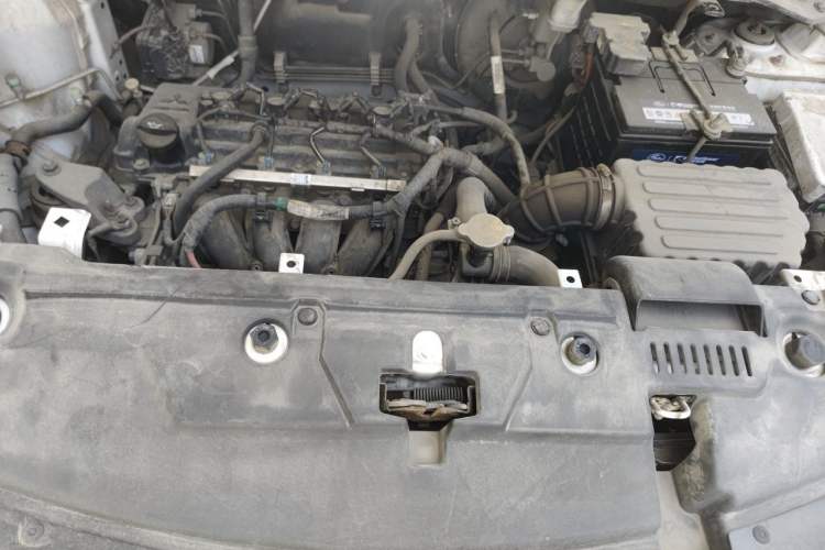 Used Soueast DX3 2018 1.5L Manual Luxury Model Engine Bay