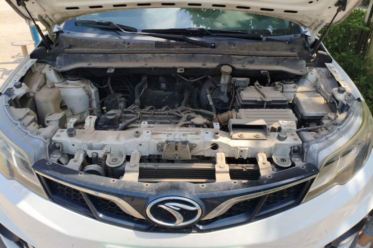 Used Soueast DX3 2018 1.5L Manual Luxury Model Engine Bay