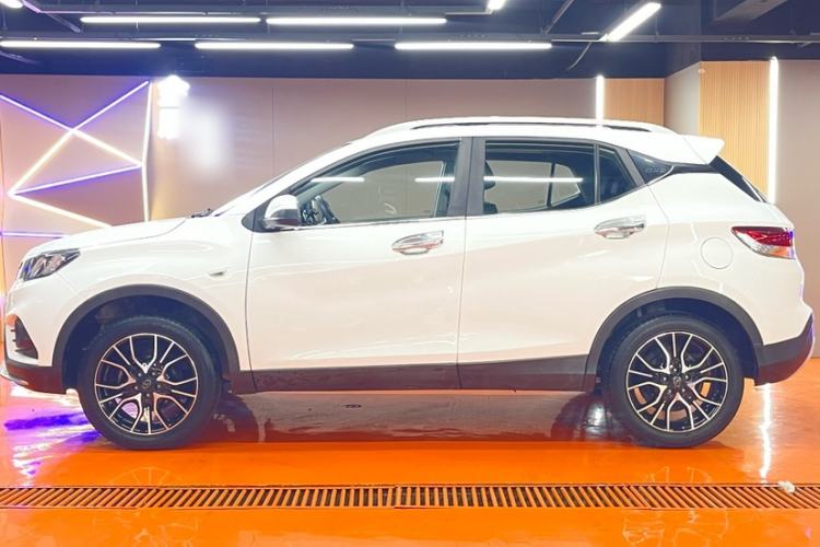 Used Soueast DX3 2018 1.5L Manual Luxury Model Exterior 1