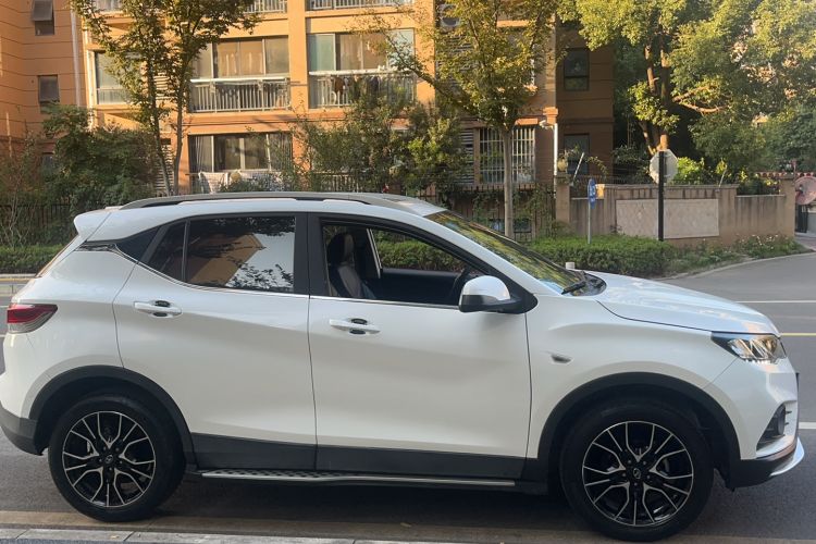 Used Soueast DX3 2018 1.5T CVT Luxury Model Exterior 2