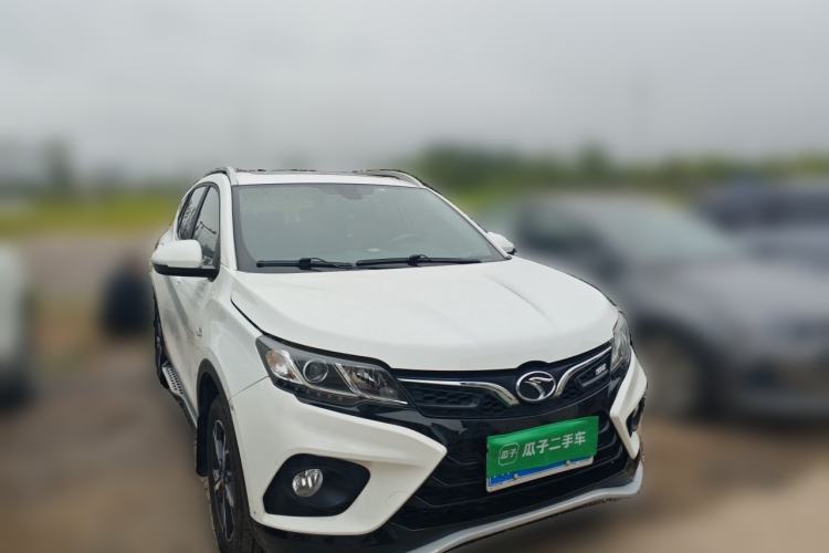 Used Soueast DX3 2018 1.5L Outdoor Edition Manual Luxury Version Front Right 45 Deg