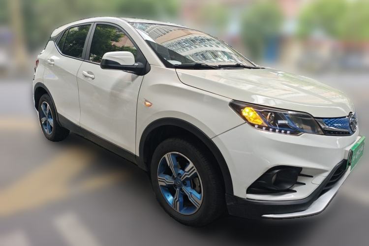 Used Soueast DX3 2018 EV400 Luxury Edition Front Right 45 Deg