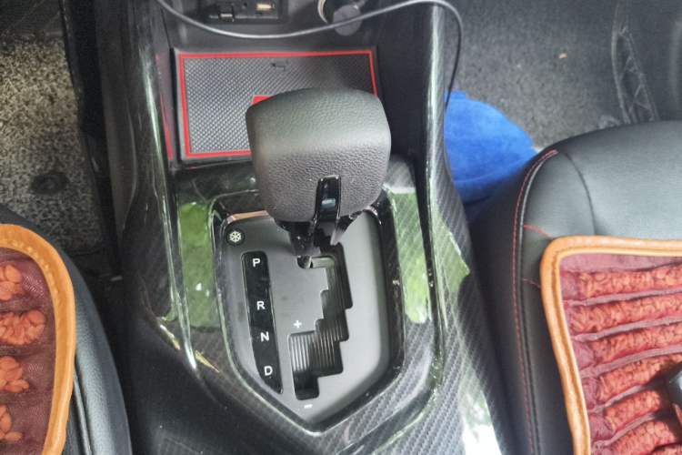 Used Soueast DX3 2018 1.5T CVT Flagship Edition Gear Lever