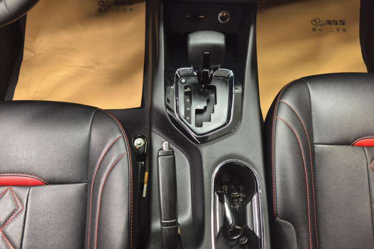 Used Soueast DX3 2018 1.5T CVT Luxury Model Gear Lever
