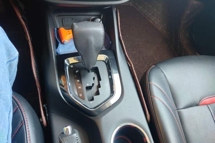 Used Soueast DX3 2018 1.5T CVT Luxury Model Gear Lever