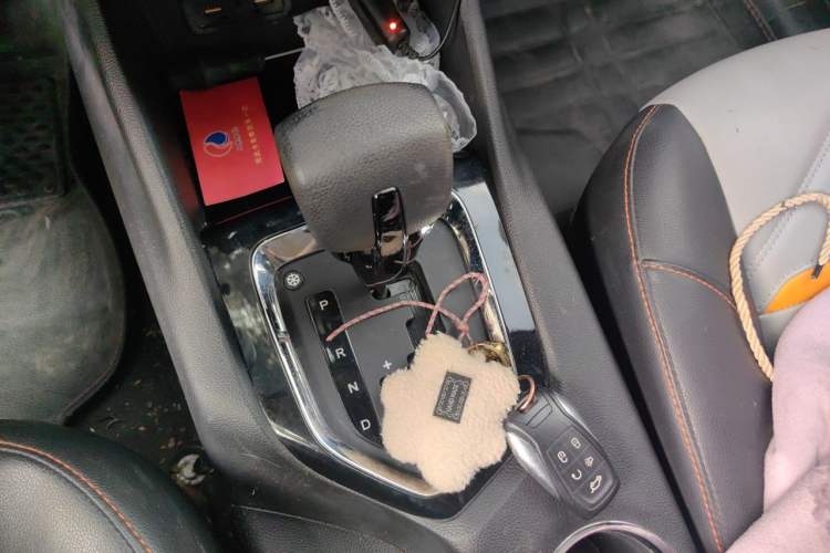 Used Soueast DX3 2018 1.5T CVT Luxury Model Gear Lever