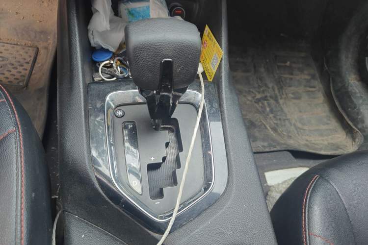 Used Soueast DX3 2018 1.5T CVT Luxury Model Gear Lever