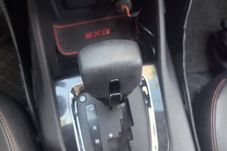 Used Soueast DX3 2018 1.5T SRG CVT Flagship Model Gear Lever