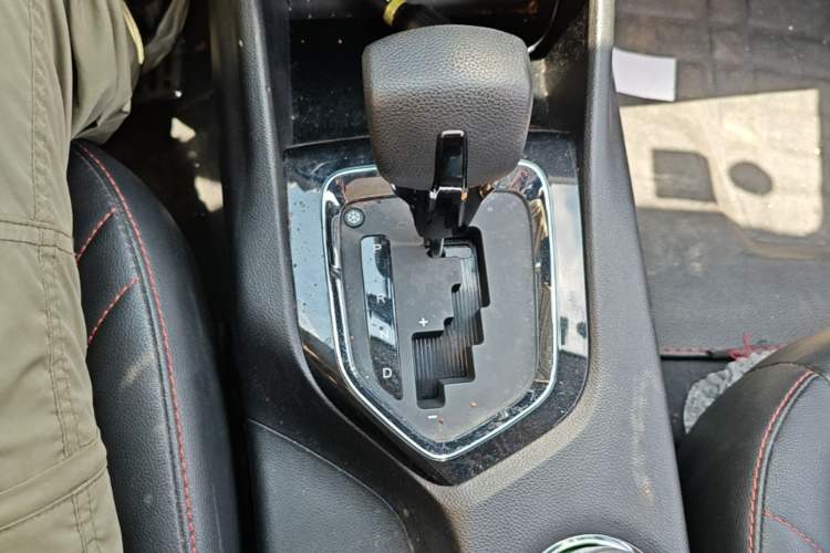 Used Soueast DX3 2018 1.5T CVT Luxury Model Gear Lever