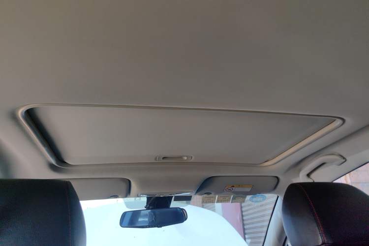 Used Soueast DX3 2018 1.5T CVT Luxury Model Headliner