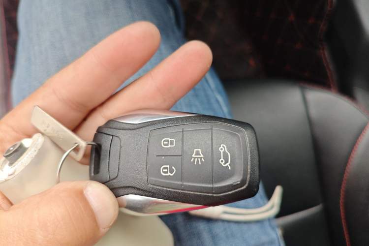 Used Soueast DX3 2018 1.5L Manual Luxury Model Interior 1
