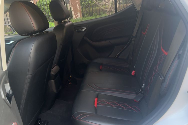 Used Soueast DX3 2018 1.5T CVT Luxury Model Interior 1