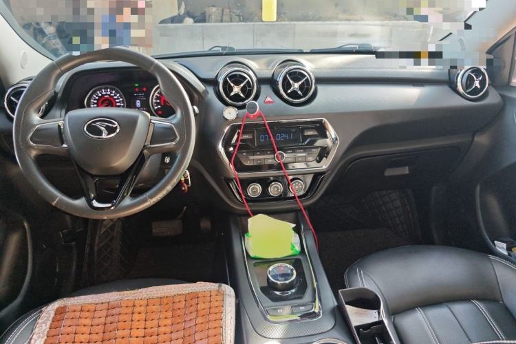 Used Soueast DX3 2018 EV400 Elite Edition Interior 2