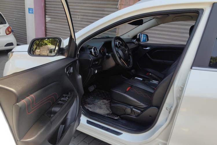 Used Soueast DX3 2018 1.5T CVT Luxury Model Interior 3