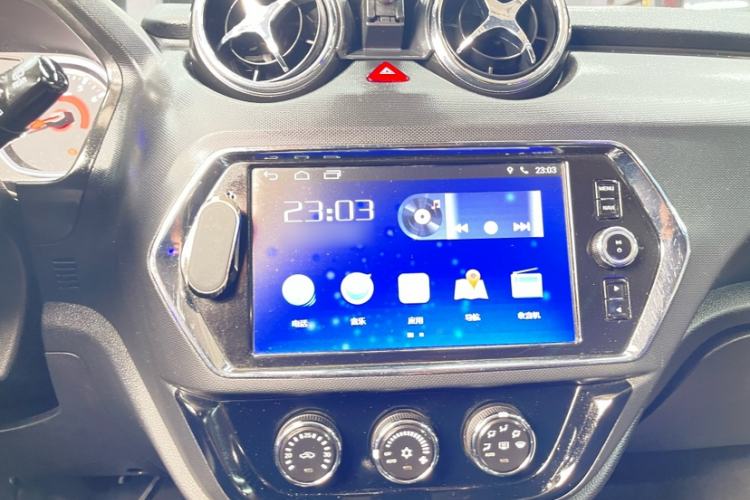 Used Soueast DX3 2018 1.5L Manual Luxury Model Interior 3