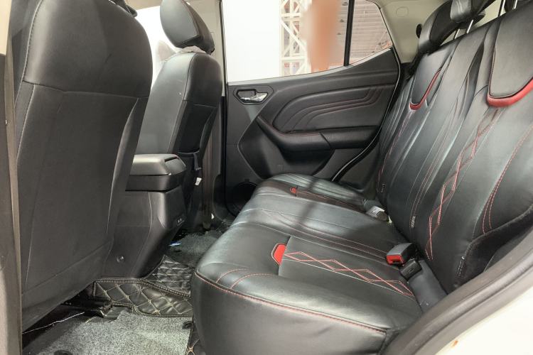 Used Soueast DX3 2018 1.5T CVT Luxury Model Interior 8