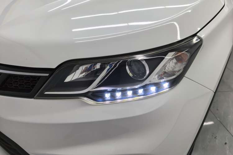 Used Soueast DX3 2018 1.5T CVT Luxury Model Left Front Headlight