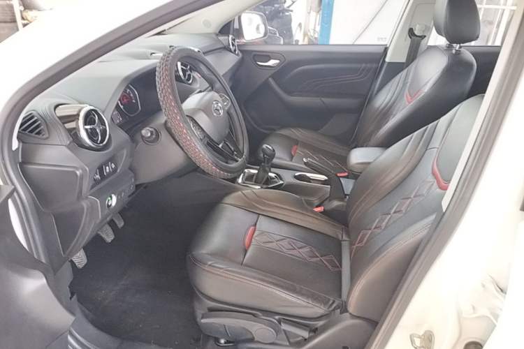 Used Soueast DX3 2018 1.5L Manual Luxury Model Left Front Seat