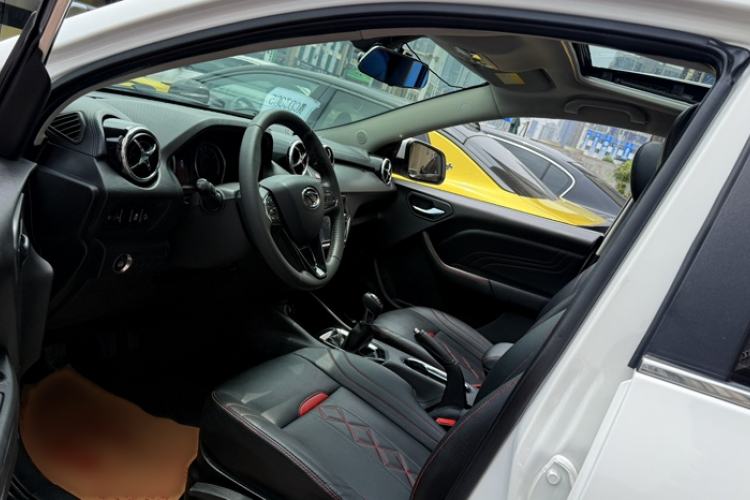 Used Soueast DX3 2018 1.5L Manual Luxury Model Left Front Seat