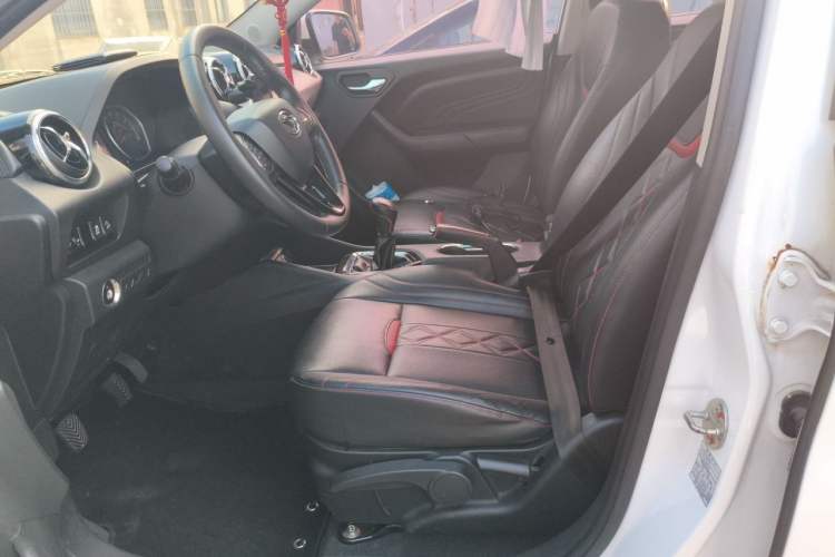 Used Soueast DX3 2018 1.5L Manual Luxury Model Left Front Seat