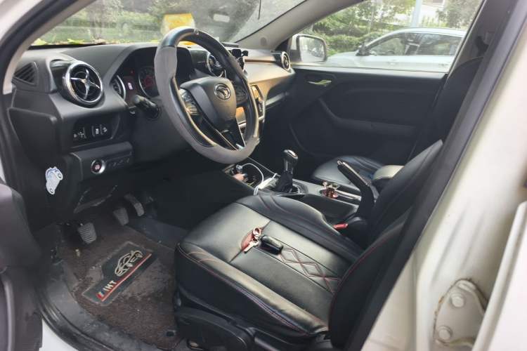 Used Soueast DX3 2018 1.5L Manual Luxury Model Left Front Seat
