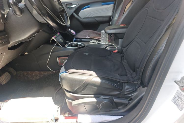Used Soueast DX3 2018 EV Flagship Model Left Front Seat