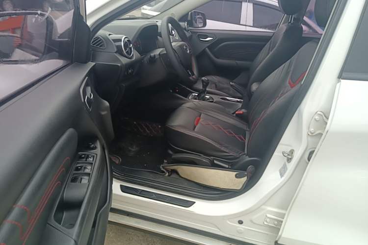 Used Soueast DX3 2018 1.5L Manual Luxury Model Left Front Seat