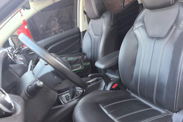 Used Soueast DX3 2018 1.5L Manual Luxury Model Left Front Seat