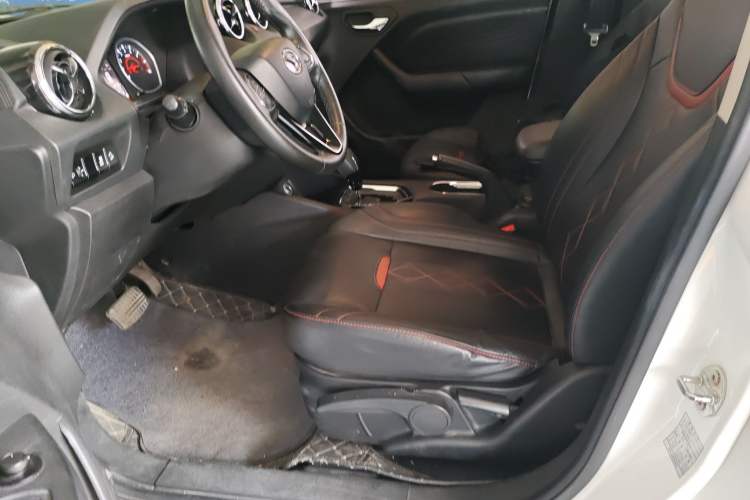 Used Soueast DX3 2018 1.5T CVT Luxury Model Left Front Seat