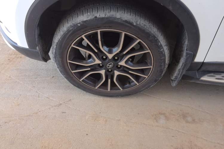 Used Soueast DX3 2018 1.5L Manual Luxury Model Left Front Wheel Hub