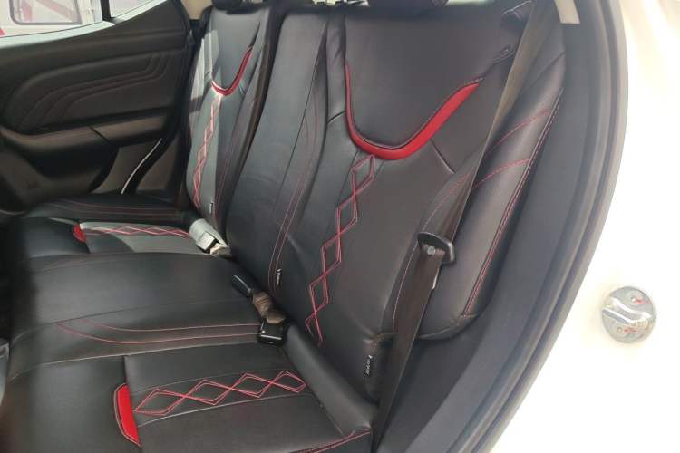 Used Soueast DX3 2018 1.5T CVT Luxury Model Left Rear Seat