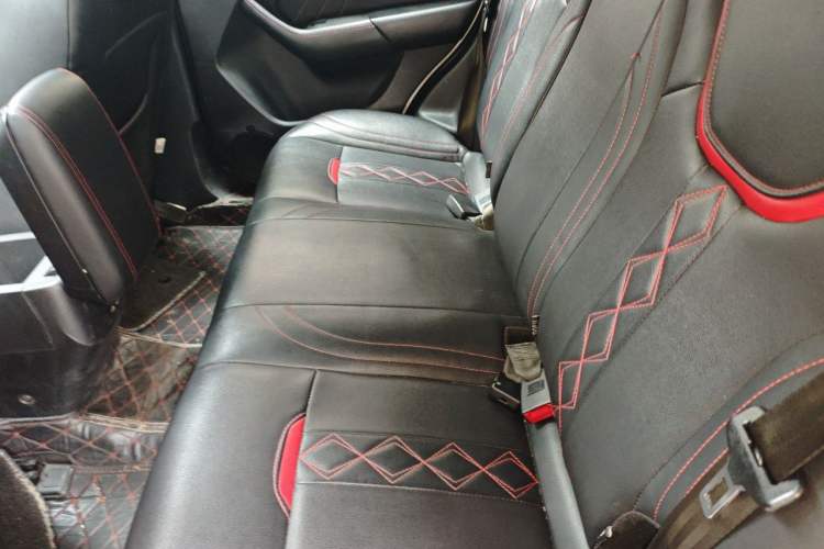 Used Soueast DX3 2018 1.5T CVT Luxury Model Left Rear Seat