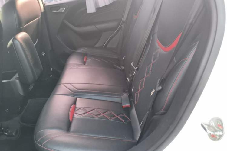 Used Soueast DX3 2018 1.5L Manual Luxury Model Left Rear Seat