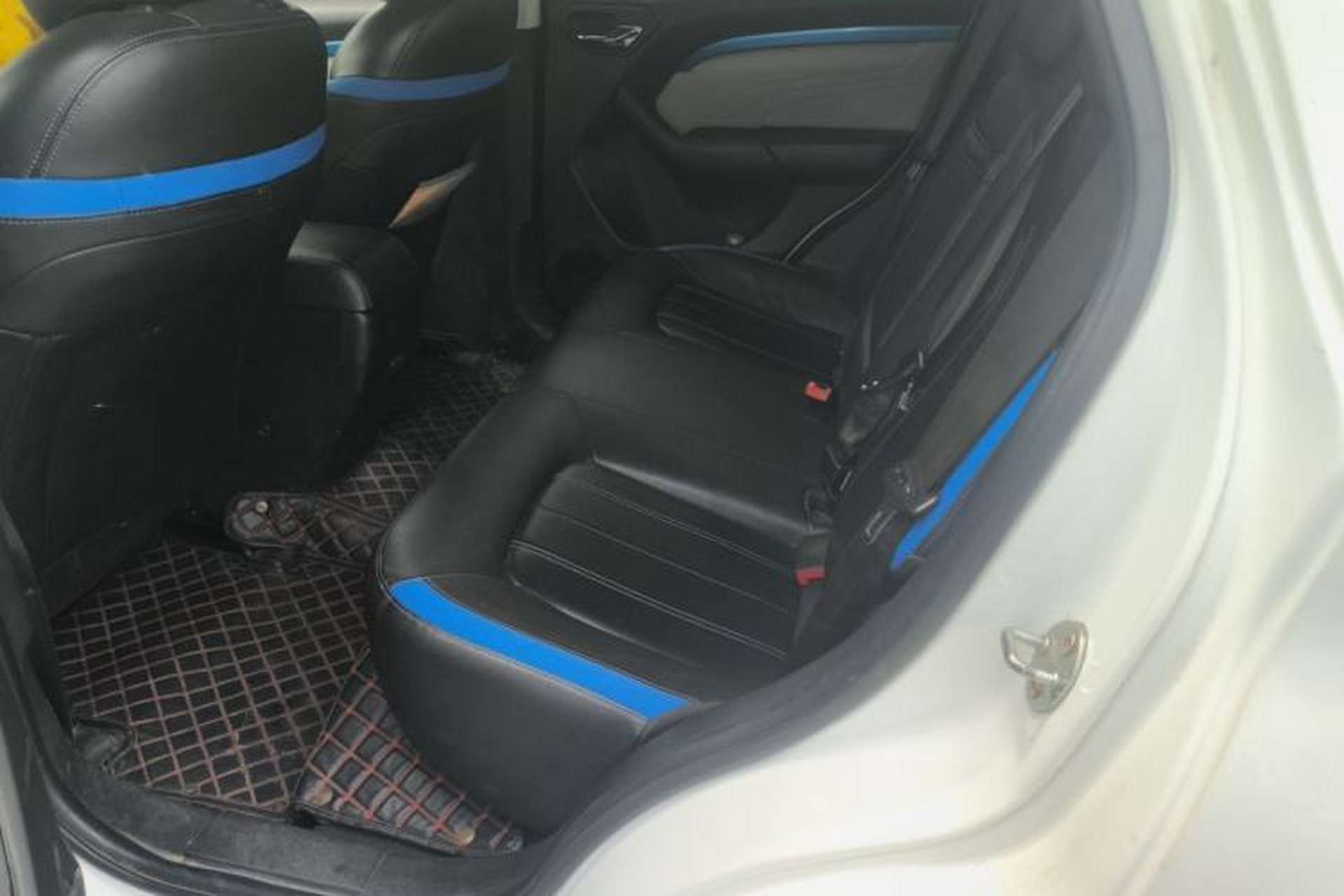 Used Soueast DX3 2018 EV400 Flagship Edition Left Rear Seat