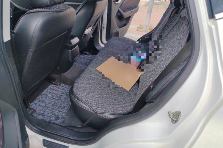 Used Soueast DX3 2018 1.5T CVT Flagship Edition Left Rear Seat