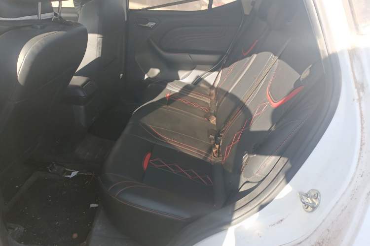 Used Soueast DX3 2018 1.5L Manual Luxury Model Left Rear Seat