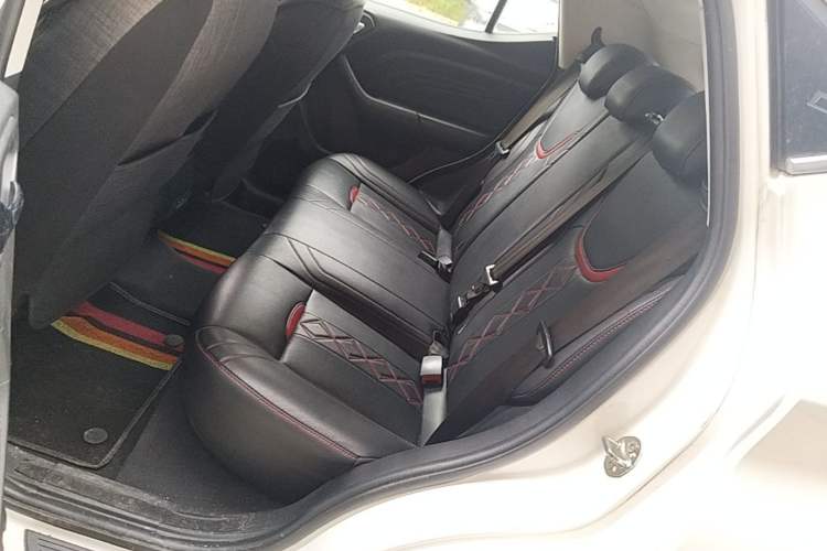 Used Soueast DX3 2018 1.5L Manual Luxury Model Left Rear Seat