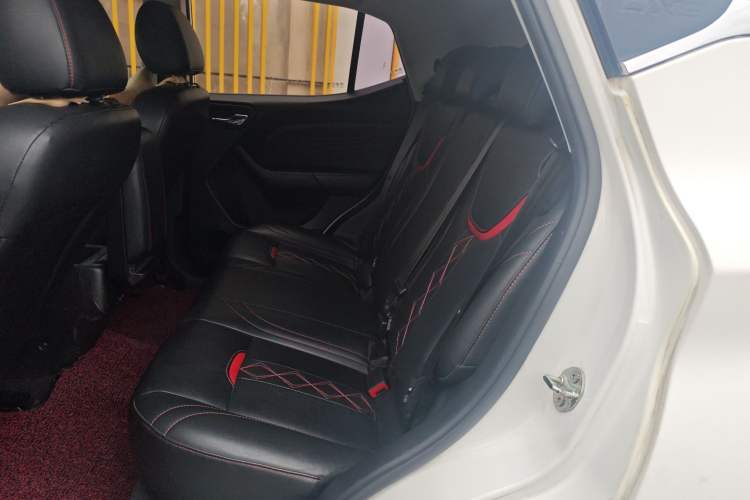 Used Soueast DX3 2018 1.5T CVT Luxury Model Left Rear Seat
